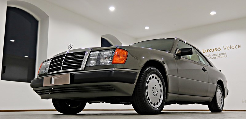 1988 Mercedes Benz 300CE